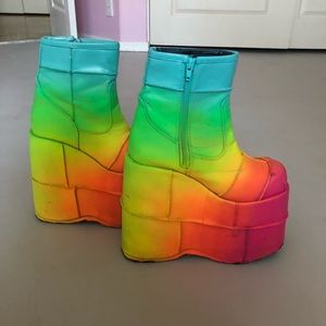 GENTLY USED DEMONIA SPACE BOOTS